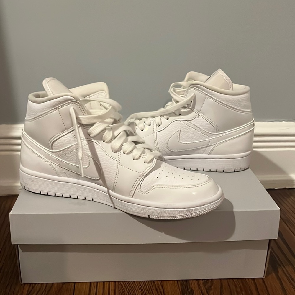 Nike shoes